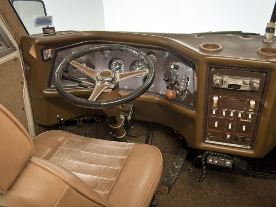  FMC 2900R Motorhome 1973 года  (фото 3 из 4)